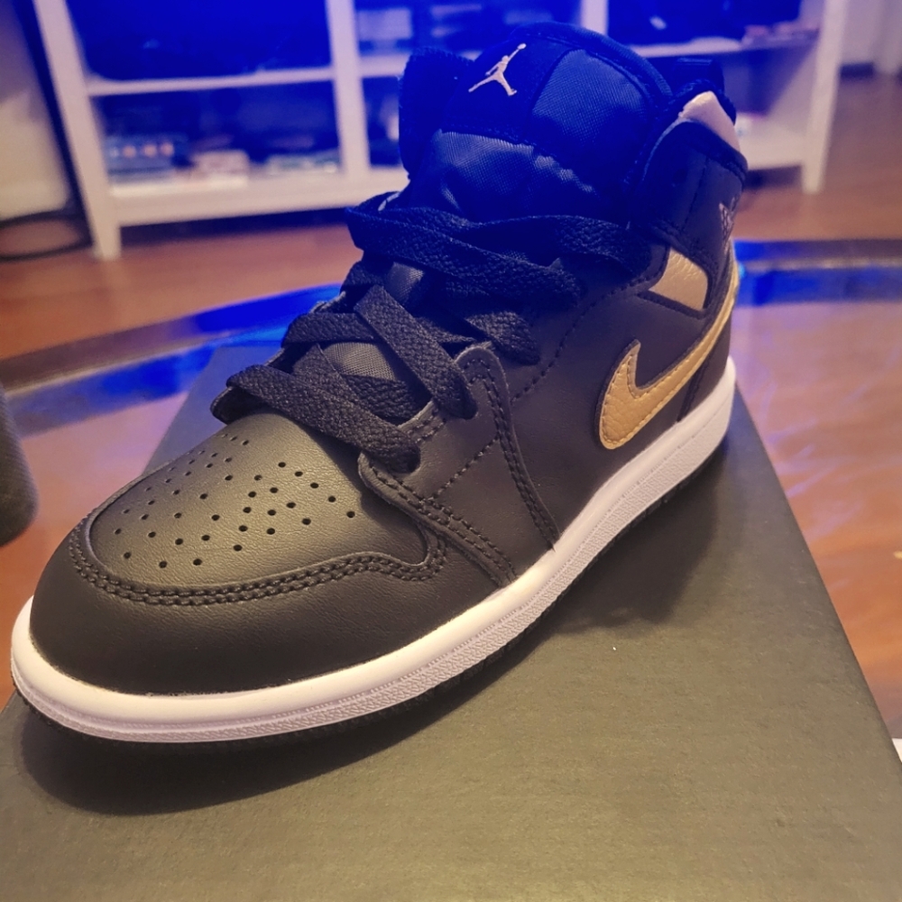 Jordan 1 Mid (PS)